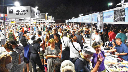 Edremit’te kitap dolu dokuz gün Edremit’te kitap dolu dokuz gün