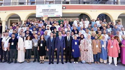 Bakan Özer’den ‘Akademik Gelişim ve Kariyer Planlama Toplantısı’na sürpriz ziyaret