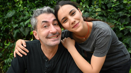 O Kız setinden samimi fotoğraflar….