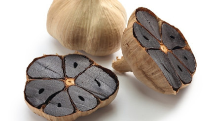 Siyah sarımsak nasıl, hangi yemeklerde kullanılır Siyah sarımsaklı tarifler