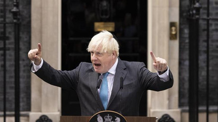 Boris Johnson böyle veda etti: Benden bu kadar millet