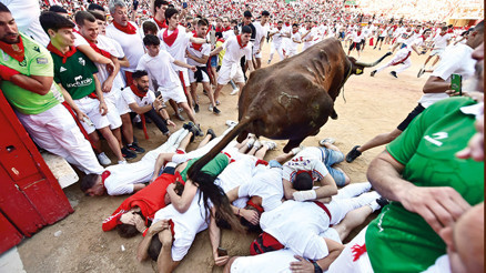 İspanyada büyük tartışma: Boğa koşuları durdurulsun