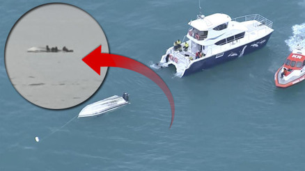 Akılalmaz anlar... Tekneleri balinaya çarptı Okyanusta can pazarı: 5 kişi öldü Akılalmaz anlar... Tekneleri balinaya çarptı Okyanusta can pazarı: 5 kişi öldü