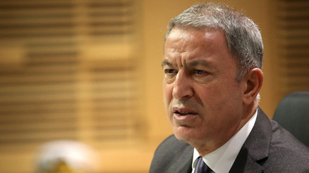 Bakan Akar: Teröristlerin elebaşları iki gece aynı yerde yatamıyor