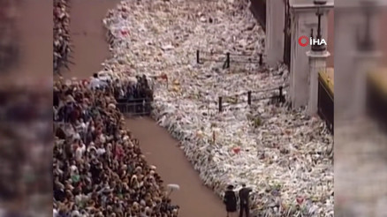 Prenses Diana, taziye çiçekleri ile Kraliçe II. Elizabeth’i gölgede bıraktı