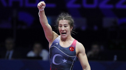 Yasemin Adar Yiğit: Bayrağımızı dalgalandırıp İstiklal Marşımızı okutacağız Yasemin Adar Yiğit: Bayrağımızı dalgalandırıp İstiklal Marşımızı okutacağız