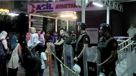 ’Sessiz olun’ uyarısı sonrası boynundan bıçaklanan güvenlik görevlisi hayatını kaybetti