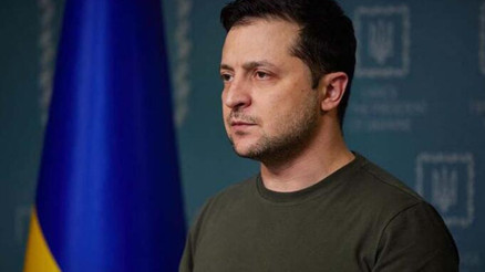 Son dakika: Ukrayna Devlet Başkanı Zelenskinin aracı kaza yaptı