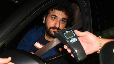 Polis çevirmesine takıldı Bana göstermeyin...