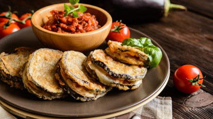 Gelinim Mutfakta günün yemeği çıtır patlıcan tarifi: Çıtır patlıcan nasıl yapılır, malzemeleri nelerdir