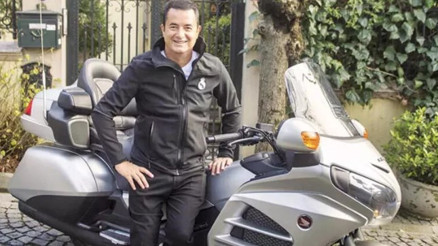 Acun Ilıcalı motosiklet kazası geçirdi Acun Ilıcalı motosiklet kazası geçirdi