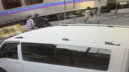Sultangazide feci kaza: Tramvaya çarpan motosikletteki metrelerce sürüklendi Sultangazide feci kaza: Tramvaya çarpan motosikletteki metrelerce sürüklendi