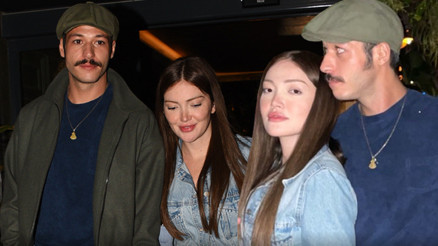 Sürpriz ikili Konsere el ele geldiler...