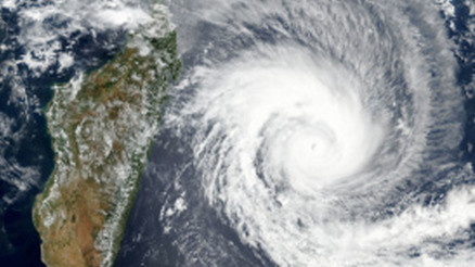 Hermine Fırtınası nedeniyle Kanarya Adaları’nda 141 uçuş iptal edildi