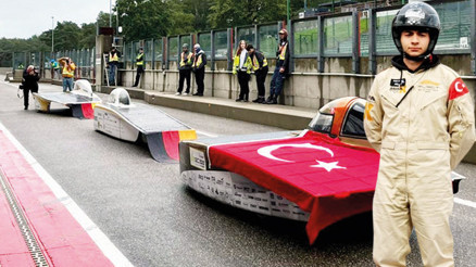 İTÜ güneş arabası Avrupa üçüncüsü