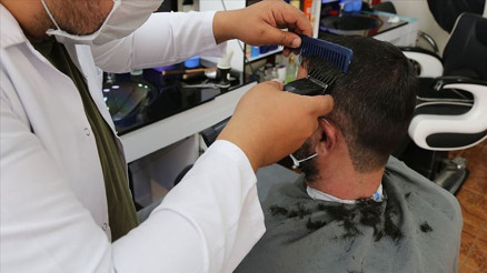 Kuaförler, güzellik salonu ve berberler ne zaman, hangi gün kapalı olacak Tatil günü belli oldu mu Ticaret Bakanlığından kuaförler ve berberler için flaş açıklama Kuaförler, güzellik salonu ve berberler ne zaman, hangi gün kapalı olacak Tatil günü belli oldu mu Ticaret Bakanlığından kuaförler ve berberler için flaş açıklama