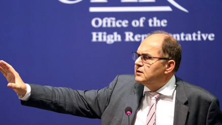 Bosna Hersek’te oy sayımı devam ederken seçim yasası değiştirildi