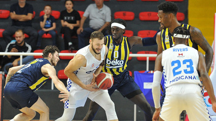 Fenerbahçe Beko 2de 2 yaptı