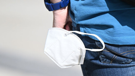 Üst düzey bürokrata maske soruşturması