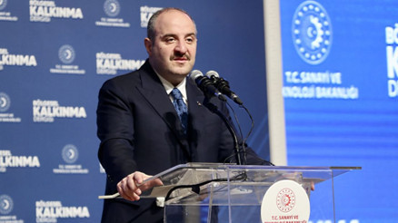 Bakan Varank: Dergimiz alanında referans kaynak olacak