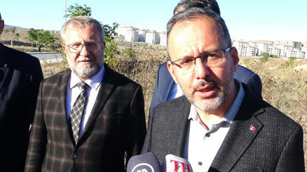 Bakan Kasapoğlu: Kütahya şehir stadı projesinin çalışmalarına bugün itibariyle başlıyoruz Bakan Kasapoğlu: Kütahya şehir stadı projesinin çalışmalarına bugün itibariyle başlıyoruz