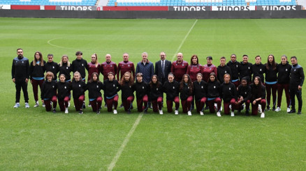 Trabzonspor Kadın Futbol Takımı’na 13 yeni transfer Trabzonspor Kadın Futbol Takımı’na 13 yeni transfer