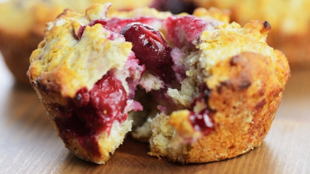 Vişne reçelli bütün muffin nasıl yapılır, malzemeleri neler Ardanın Mutfağı vişne reçelli bütün muffin tarifi