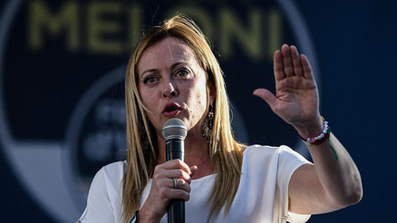İtalya’nın ilk kadın başbakanı Giorgia Meloninin kabinesi erkek ağırlıklı
