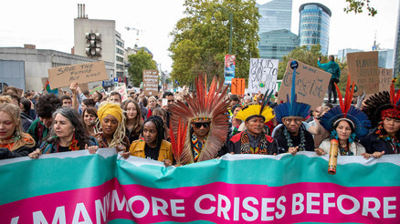 Belçika’da COP27 öncesi “iklim değişikliği” protestosu