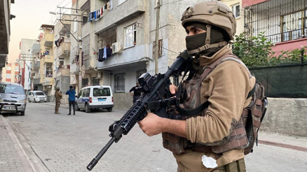 Mersinde PKK/KCK operasyonu: 15 gözaltı kararı