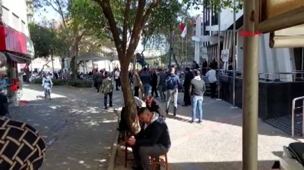 Balıkesirde 4.2 büyüklüğündeki deprem anı kamerada