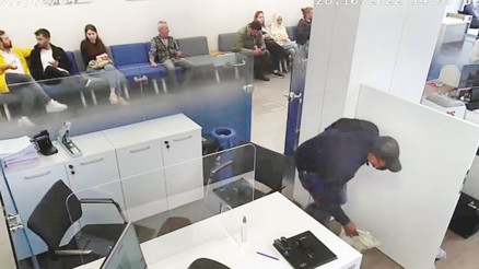 Bankadan 2.5 milyon TL çaldılar