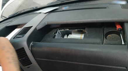 Gümrük Muhafaza yakaladı Milyonlarca liralık kaçak telefon yakalandı