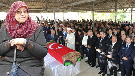 Mevlüde Ana gözyaşlarıyla uğurlandı