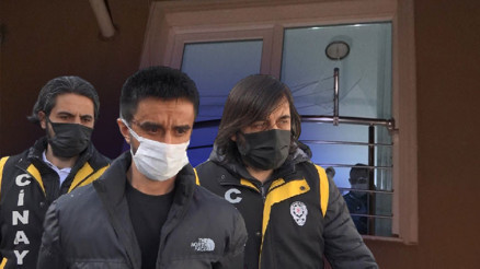 Annesini boğazını keserek katletmişti Savunmasına hakimden sert tepki