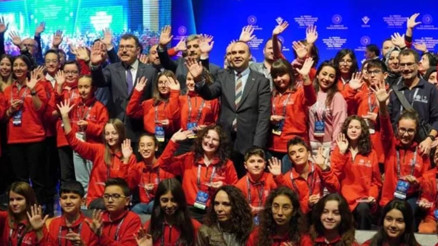 Genç bilim insanlarına Diyarbakırda ödül yağmuru