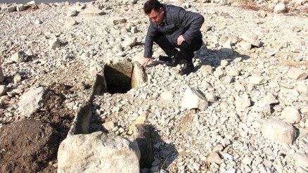 Atatürk Barajının suları çekilince tarihi alan ortaya çıktı