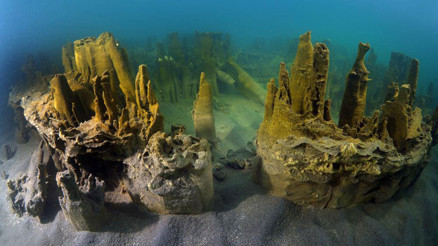 Suların çekilmesi Van Gölü’nün ‘peribacalarına’ zarar verir mi İşte cevabı...