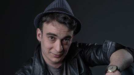 Amasya’daki kazada yaralanan tiyatrocu Sergen Deveci ameliyat edilecek Amasya’daki kazada yaralanan tiyatrocu Sergen Deveci ameliyat edilecek