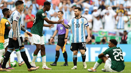 Bir Messi etmeyen Suudiler ders verdi