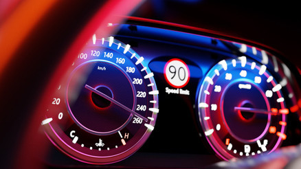 TRAFİK CEZALARI 2023 | Kırmızı ışıkta geçmek, ehliyetsiz araç kullanmak, hız sınırı... İşte yeni yılda trafik cezalarının miktarı