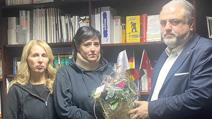 Kavgayı ayıran Türk kadın ölümden döndü