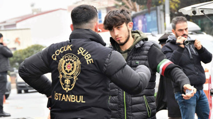 Okul önlerinde polis denetimi