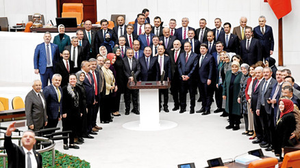 4 vekile 95 bin lira ceza kesildi