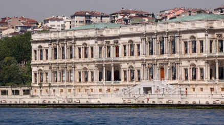 Çırağan Sarayı nerede, ne zaman, kim tarafından yapıldı Çırağan Sarayı tarihi ve mimari yapısı