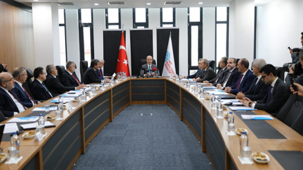 YÖK Başkanı 12 üniversitenin rektörüyle buluştu