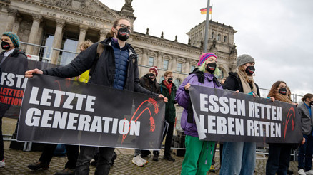 Terörist mi, kahraman mı