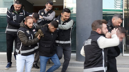 Çocuk kuryelerle kaçak silah ticareti yapmışlar: 5 gözaltı
