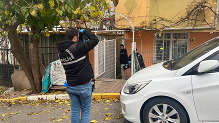 Sultanbeylide dehşet 2 çocuğuyla balkondan atladı