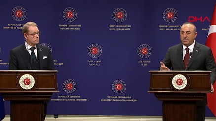 Bakan Çavuşoğlu ve İsveçli mevkidaşı Tobias Billström ile açıklamalarda bulundu Bakan Çavuşoğlu ve İsveçli mevkidaşı Tobias Billström ile açıklamalarda bulundu